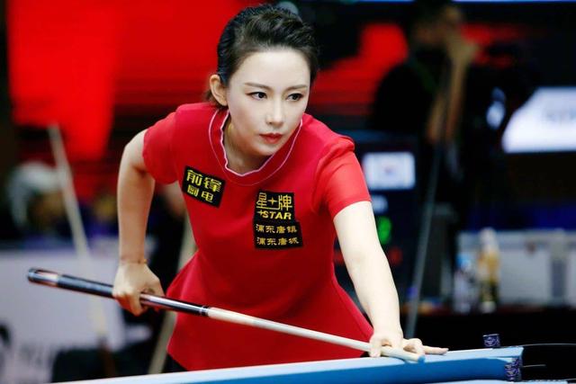 中国的台球美女裁判-中国台球美女裁判：美丽与专业并存，赛场上的坚韧之花